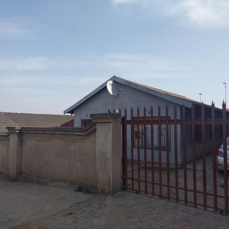 House for sale in Tembisa