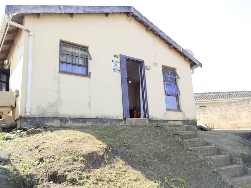 3 Bedroom House For Sale in Kwamashu A