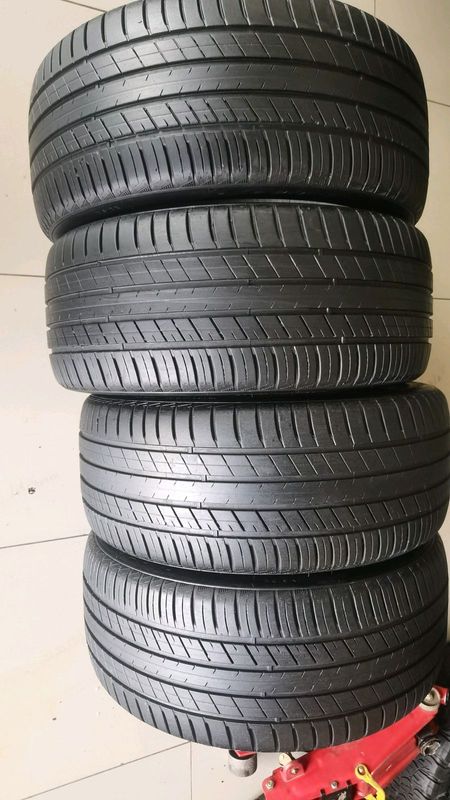 225/55 R19 used tyres and more.call/whatsapp Enzo 0783455713