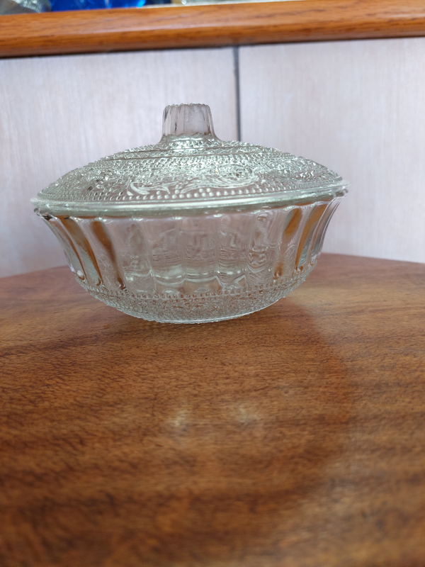 Vintage Glass bowls with lid