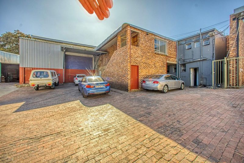 1500m² Industrial To Let in Wynberg at R45.00 per m²