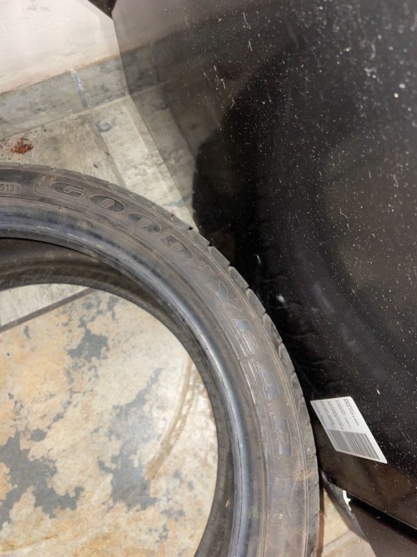 Goodyear tyre 215/40/17