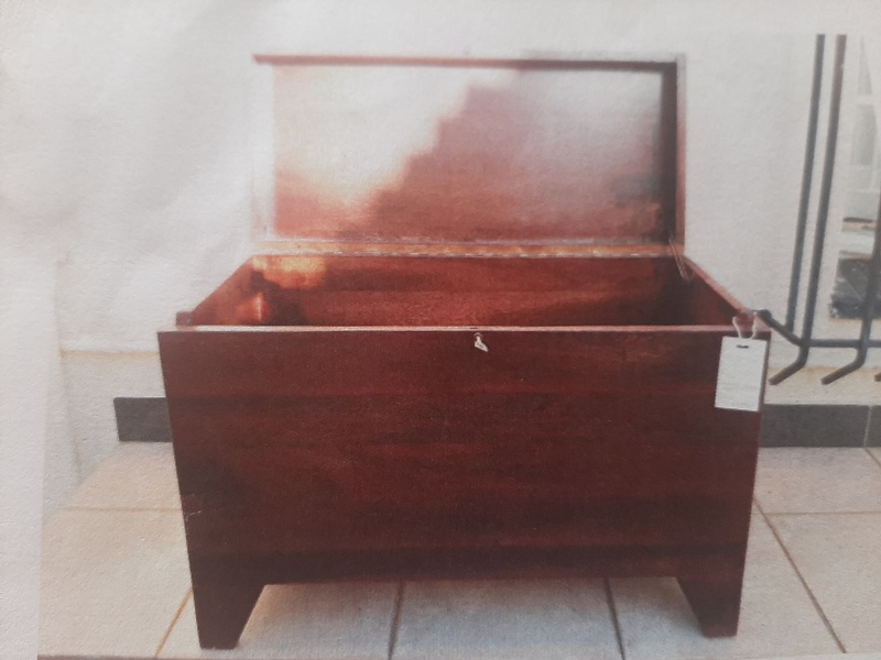 Solid wood Chest