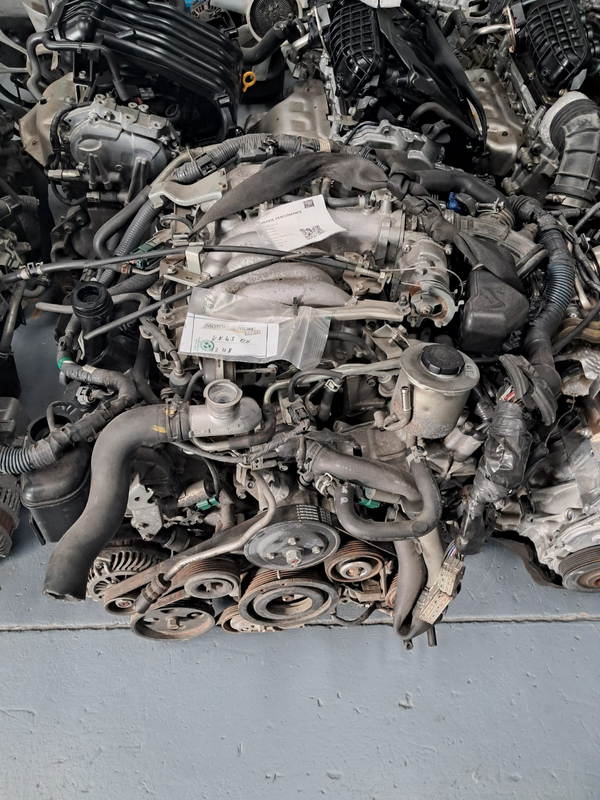 Nissan Patrol - Fuga 4.5 V8 VK45 Engine