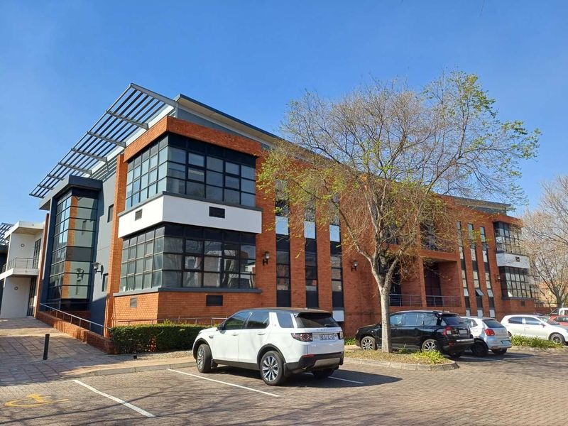 300 Sqm first floor office to let in Highveld Centurion