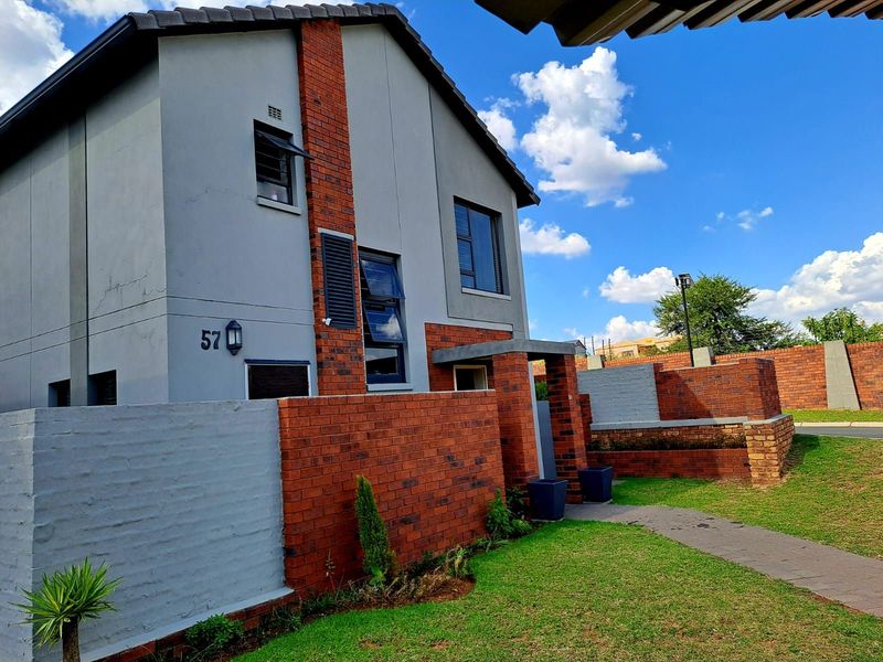 Property For Sale in Centurion (Amberfield)