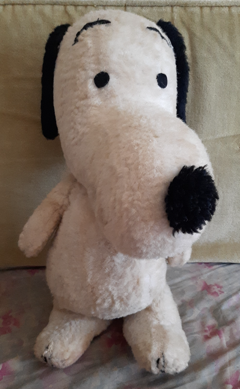 Snoopy plush toy