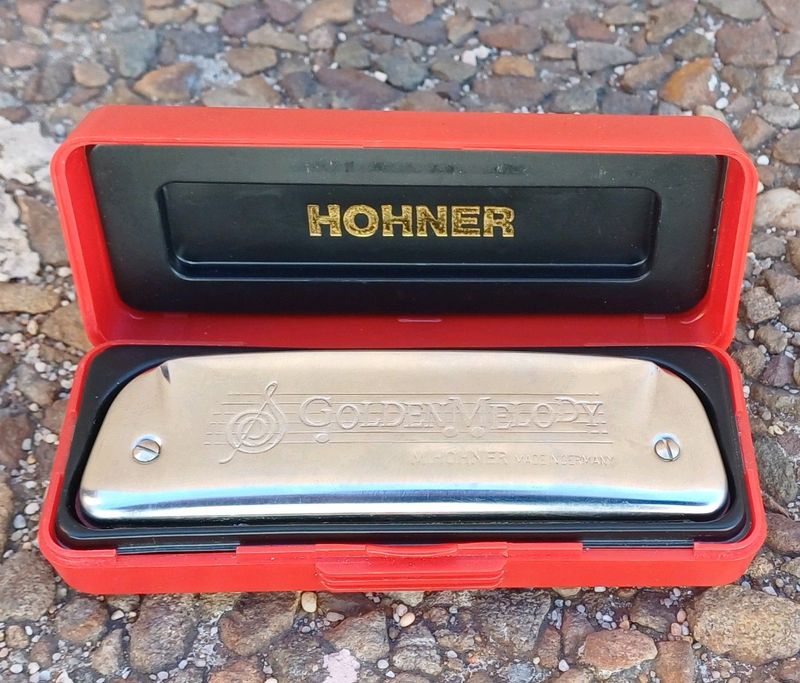 Hohner golden melody harmonica( c) in great condition