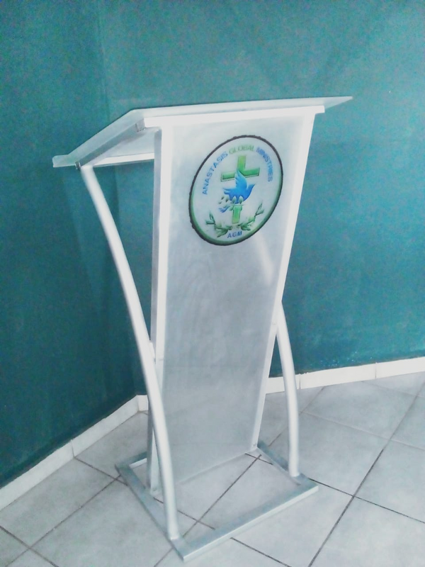 SILVER CURVED FLAT STEEL WITH FROST PULPITS AND PODIUMS