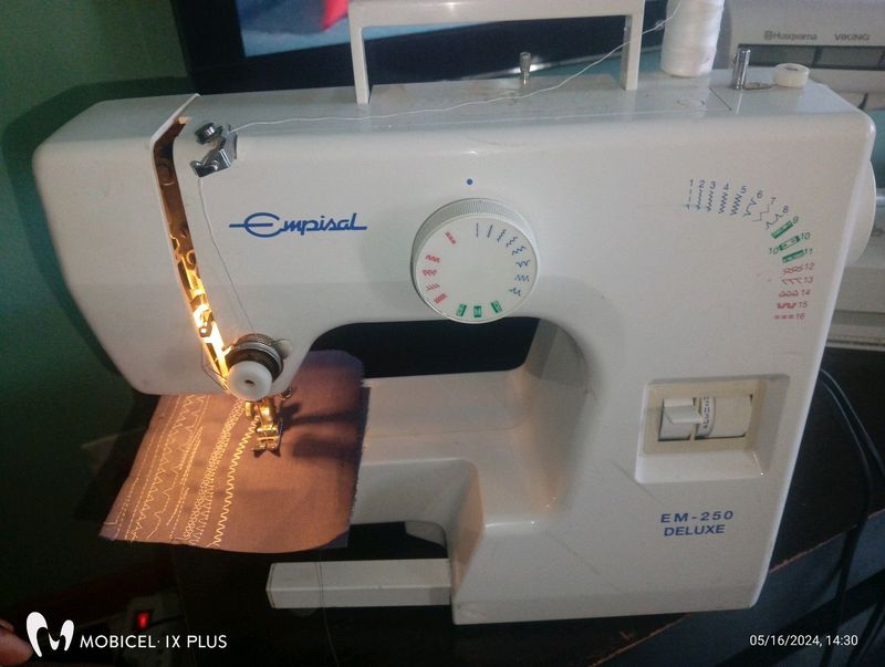 Empisal em250 sewing machine for sale r750 in a good condition working perfectly located in germisto