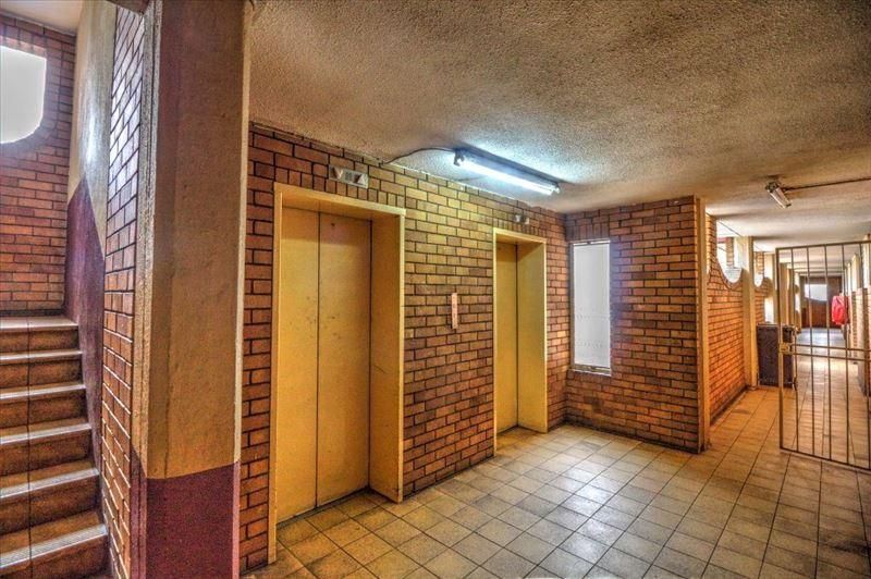 One Bedroom and one bathroom flat for a student with BIG goals.