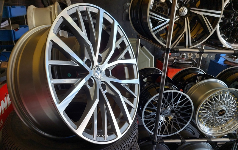 17 inch VW/Audi Mags For Sale. New.