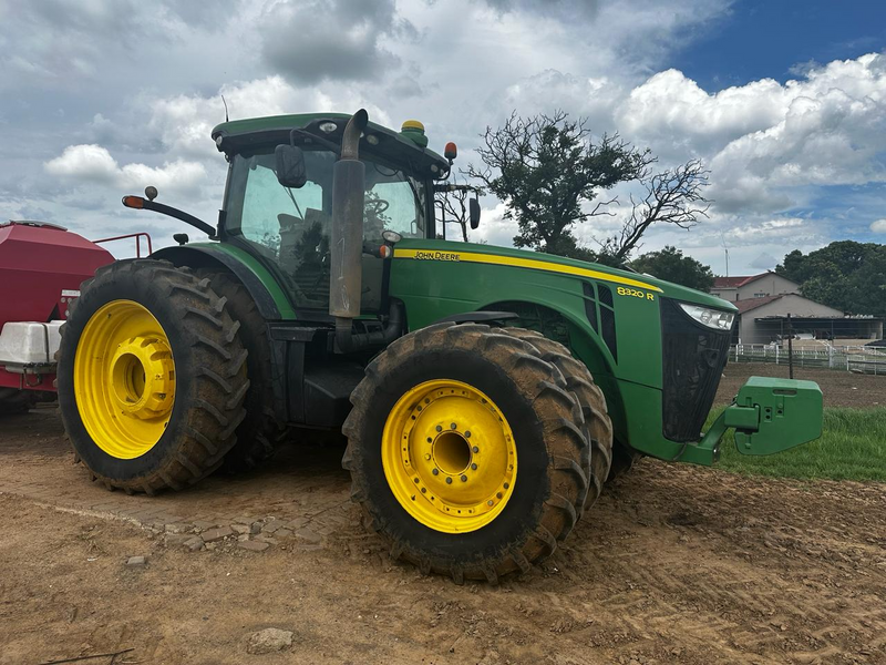 John Deere 8320R For Sale (009010)