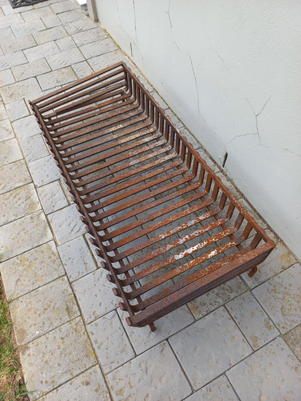 Fireplace grate