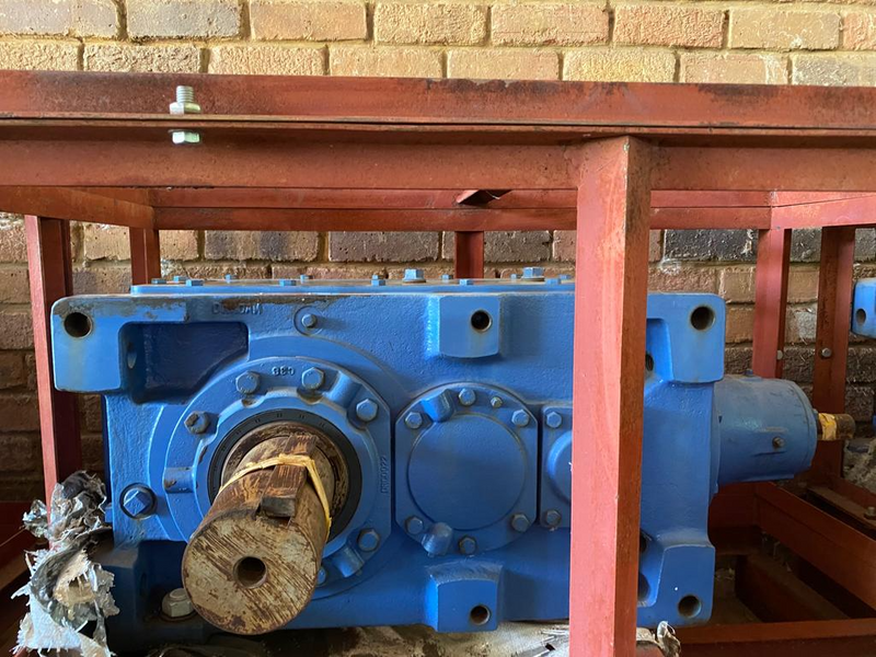 Sumitomo Industrial Gearbox 37kW Ratio 28 to 1