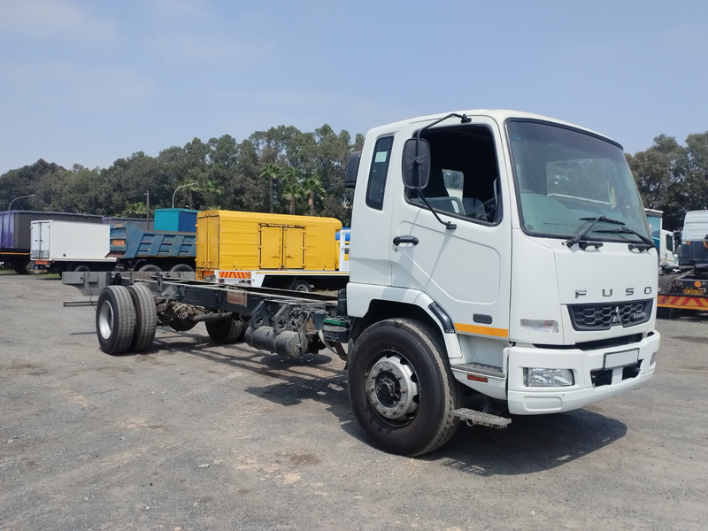 2016 FUSO FM15-270 4x2 (8 TON) CHASSIS CAB