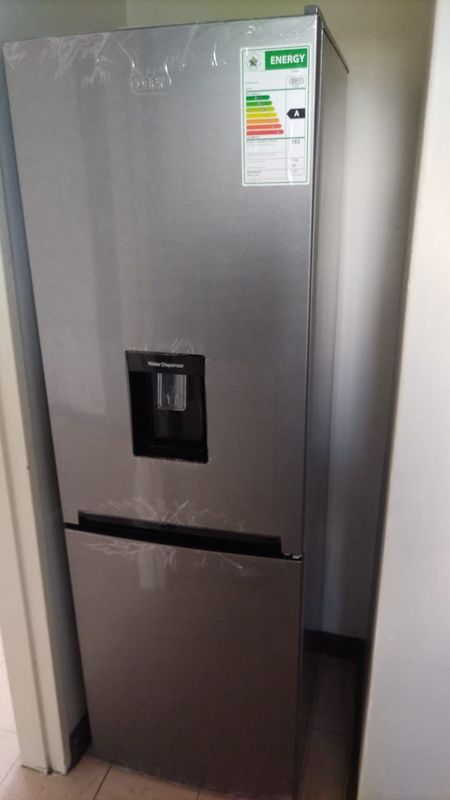 A Defy combi fridge freezer metallic 248L DAC475