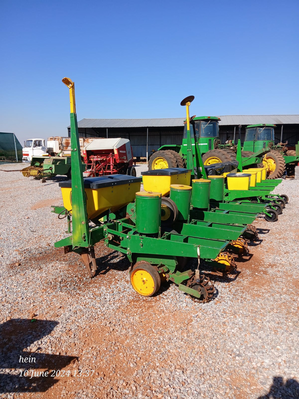 4 Row 91cm John Deere 7000 Planter For Sale (009967)