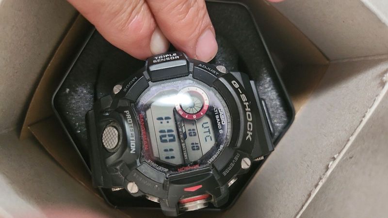 Casio G shock and Swatch