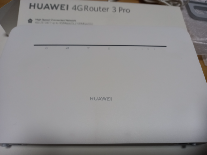 Huawei 4G  Router 3 PRO ( B535-932) Takes Simcard and Open to all Networks!