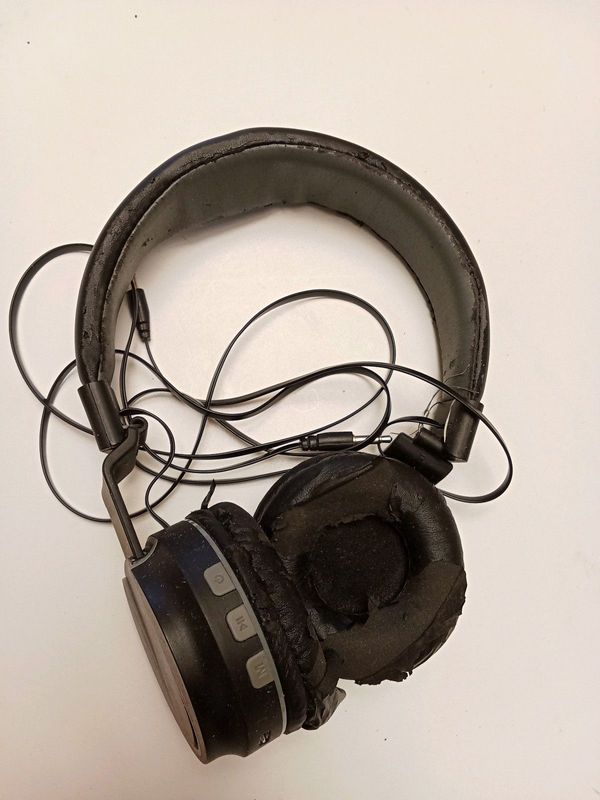 Selling for Parts Bluetooth Amplify Headphones