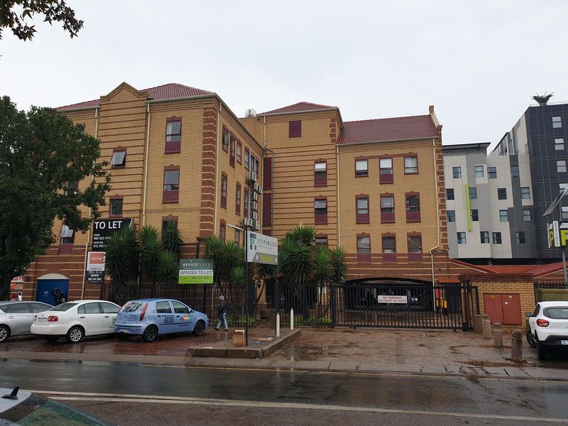195SQM OFFICE SPACE TO LET WITHIN HATFIELD CORNER BASED ON HILDA STREET IN HATFIELD