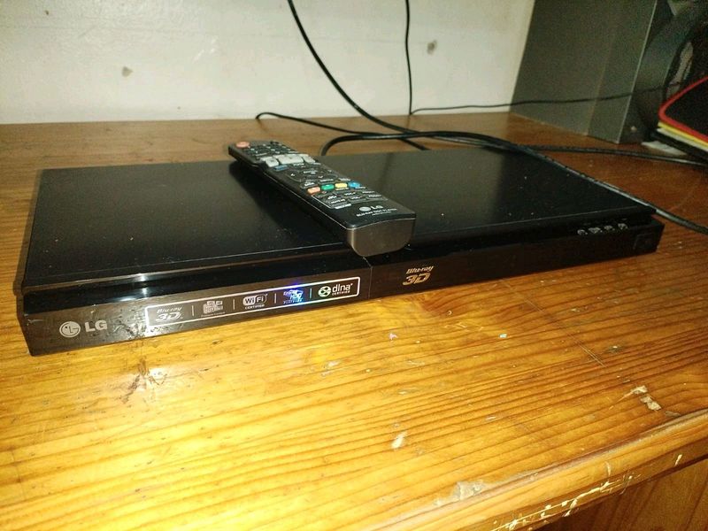LG BLUE-RAY PLAYER TO SWAP OR FOR SALE