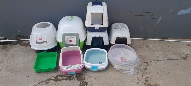 Cat litter toilets and litter boxes