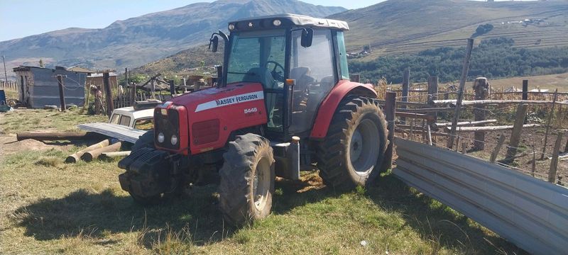 Massey ferguson tractor 5445. 2011-2013 model