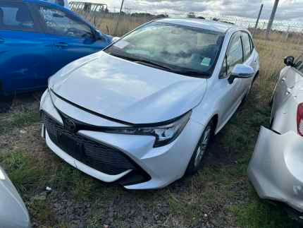 2021 TOYOYA COROLLA MZEA12R HATCHBACK STRIPPING  FOR SPARES