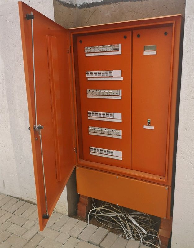 ELECTRICITY DISTRIBUTION BOX