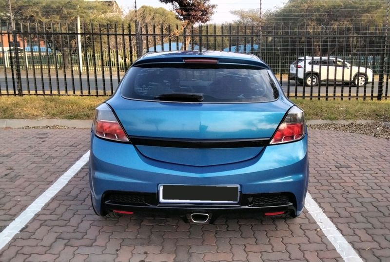 OPEL ASTRA H 2.0L OPC Z20LEH 177KW Arden Blue