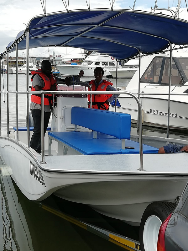 Super Stealth 630 New. 12 person water taxi