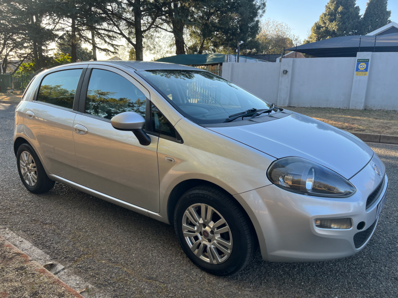 2013 Fiat Punto Hatchback 1.4