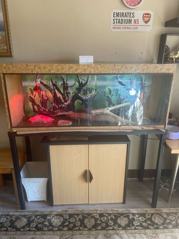 Bearded dragon / reptile tank for sale