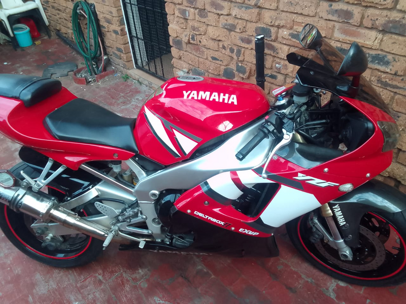 2002 Yamaha YZF-R