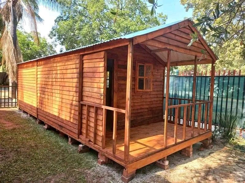3x6mt louver wood 2 rooms for sale