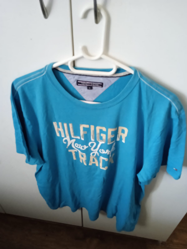 tommy hilfiger t-shirt