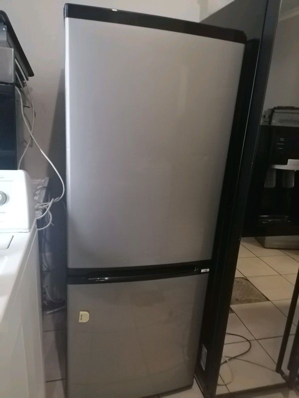 348litres Silver Kic fridge freezer