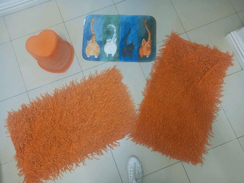 Kids room or bathroom mats and orange basket
