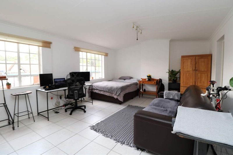 STUDIO APARTMENT IN CRAIGHALL PARK FOR RENTAL