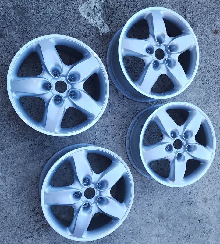 Porsche Cayenne 955 / 957 type 18 inch wheels for sale