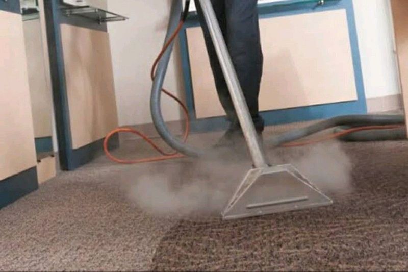 Carpet cleaning operators