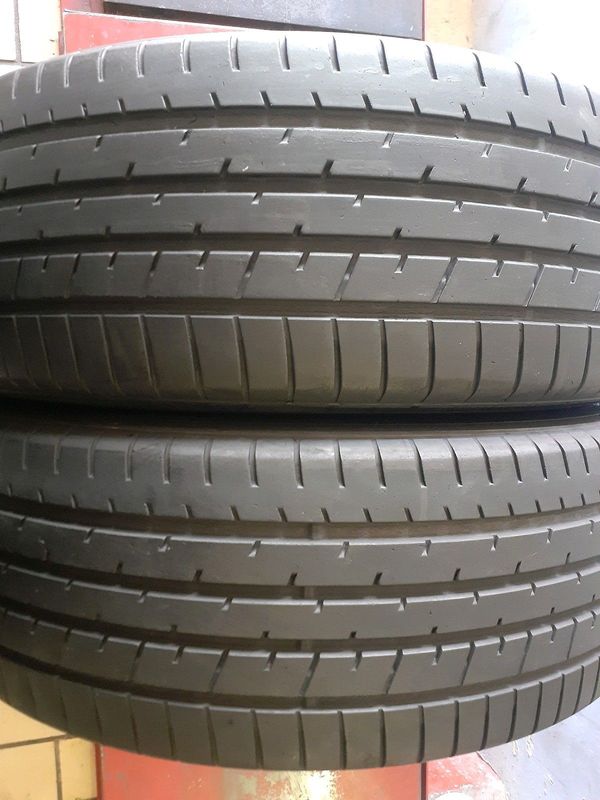 225/55/19 Toyo Tyres for Sale. Contact 0739981562