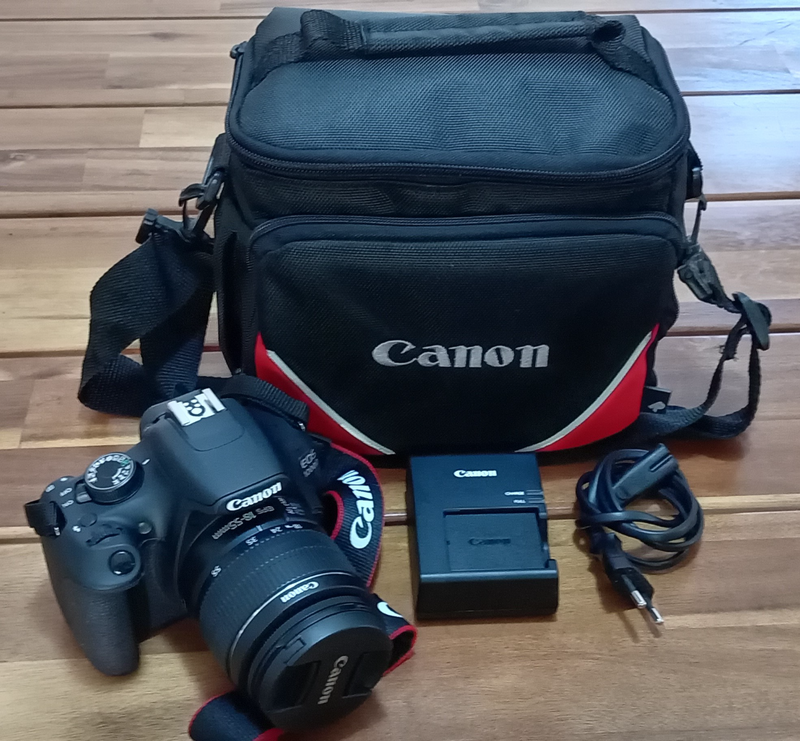 Canon EOS 1200D Camera with bag