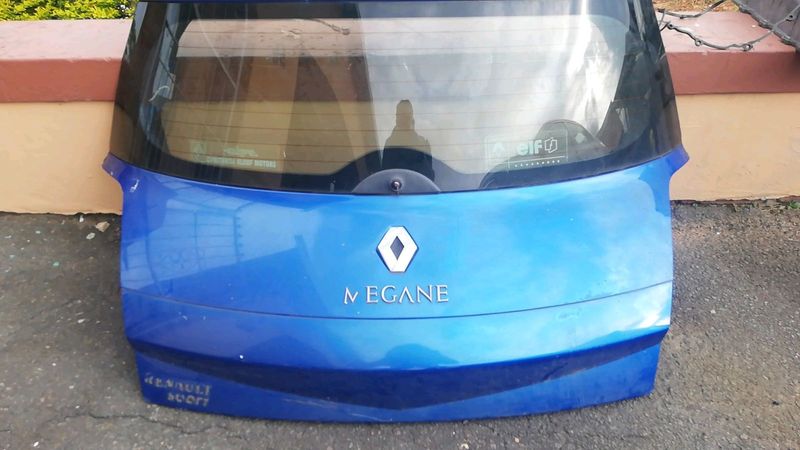 2005 Renault megane shake it original bootlid