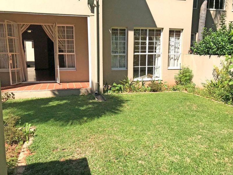 Houghton Estate - Charming 2 bedroom - Townhouse for Sale