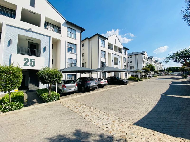3 Bedroom Apartment in Sandton (Petervale), at The Cambridge!