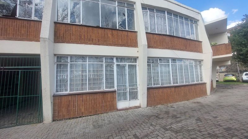 1 Bedroom Apartment For Sale in Vereeniging Central