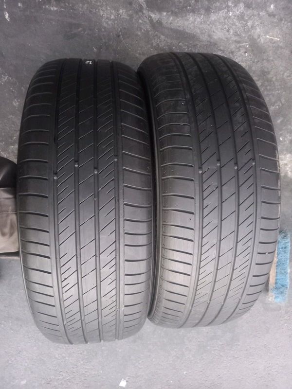 225/55/18 × 2 Kumho tyres. Great Condition